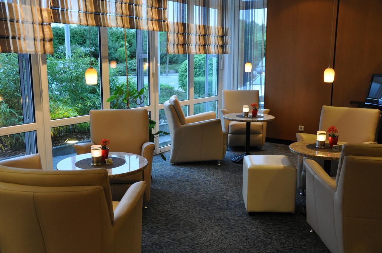 Hotel Merkur ラントシュトゥール エクステリア 写真